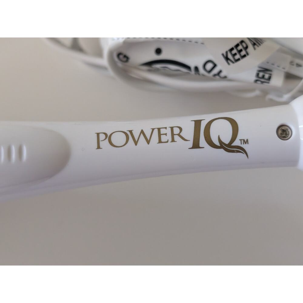 Power IQ White and Gold Curling Iron - Picture 2 of 4